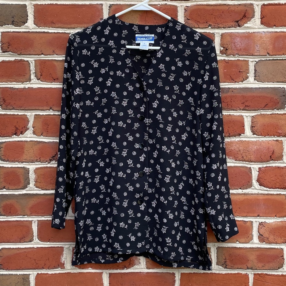 Black and White Floral Vintage Pendleton Button Up Long Sleeve Blouse Shirt